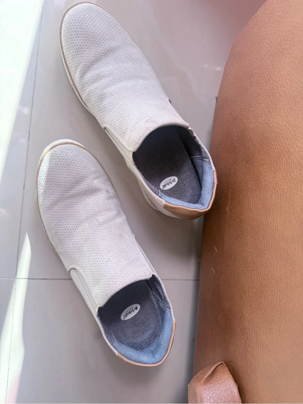 Dr. Scholls light beige